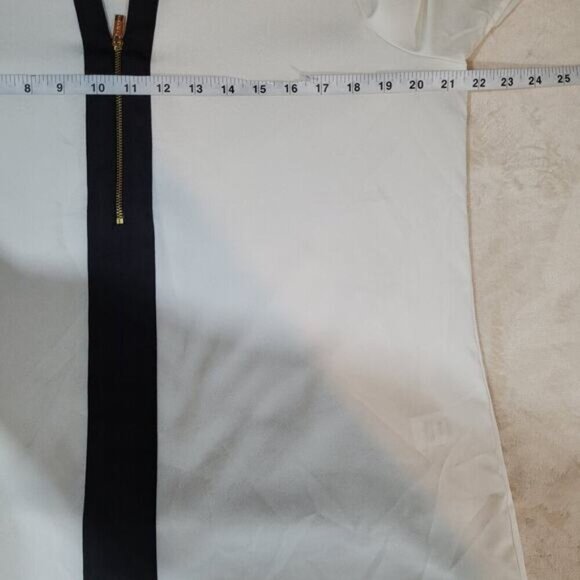 Calvin Klein White Blouse with Center Black Stripe - Size Large - Picture 6 of 8